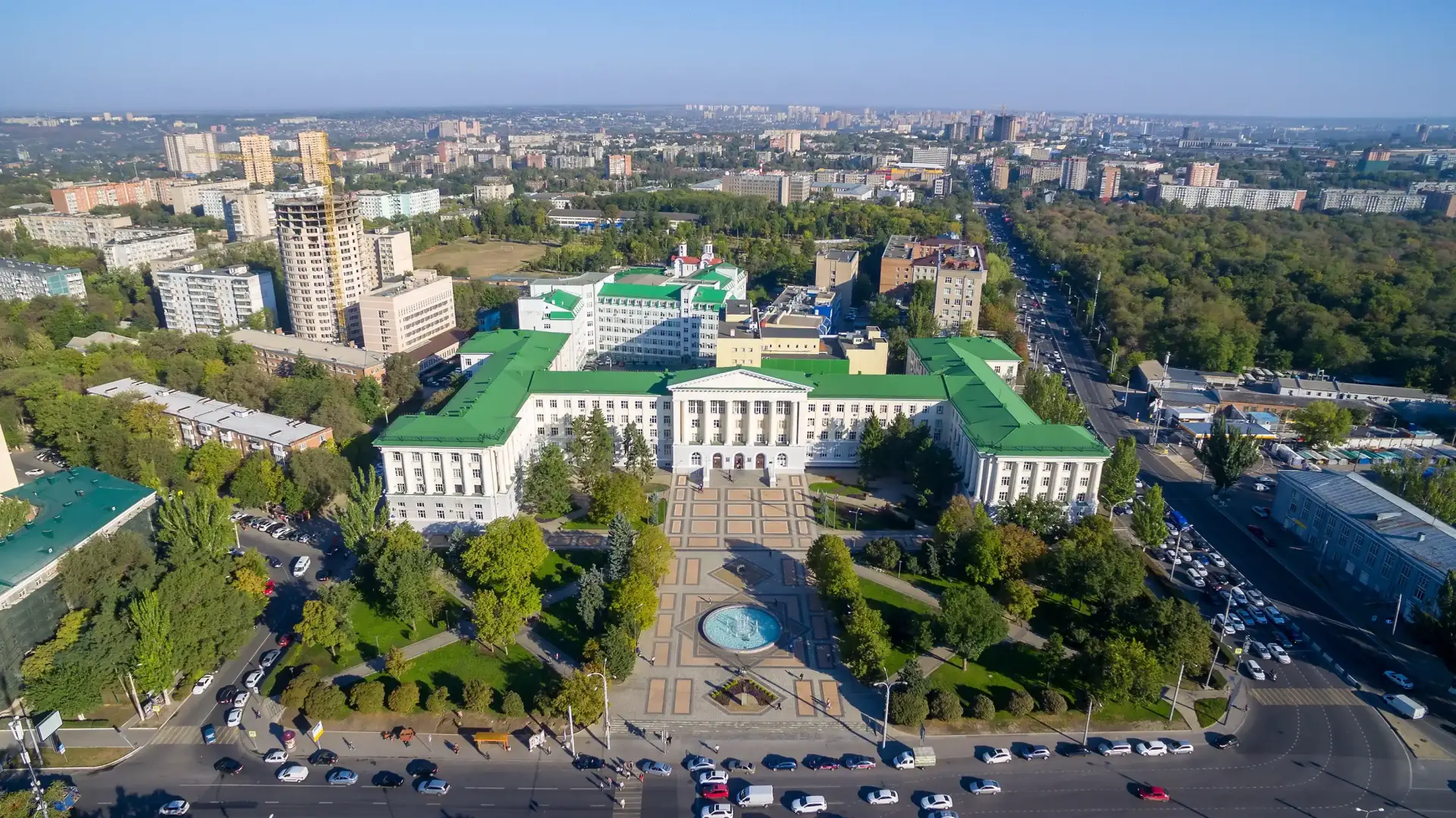 Популярные вузы Ростова-на-Дону 2025 года