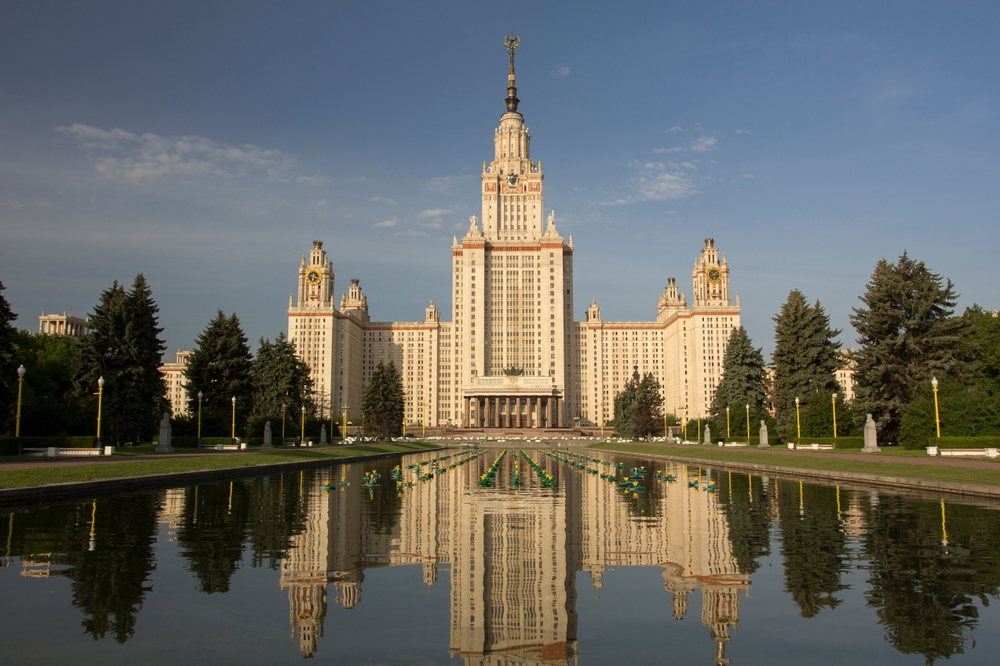 Где получить специальность "Фармация" в Москве