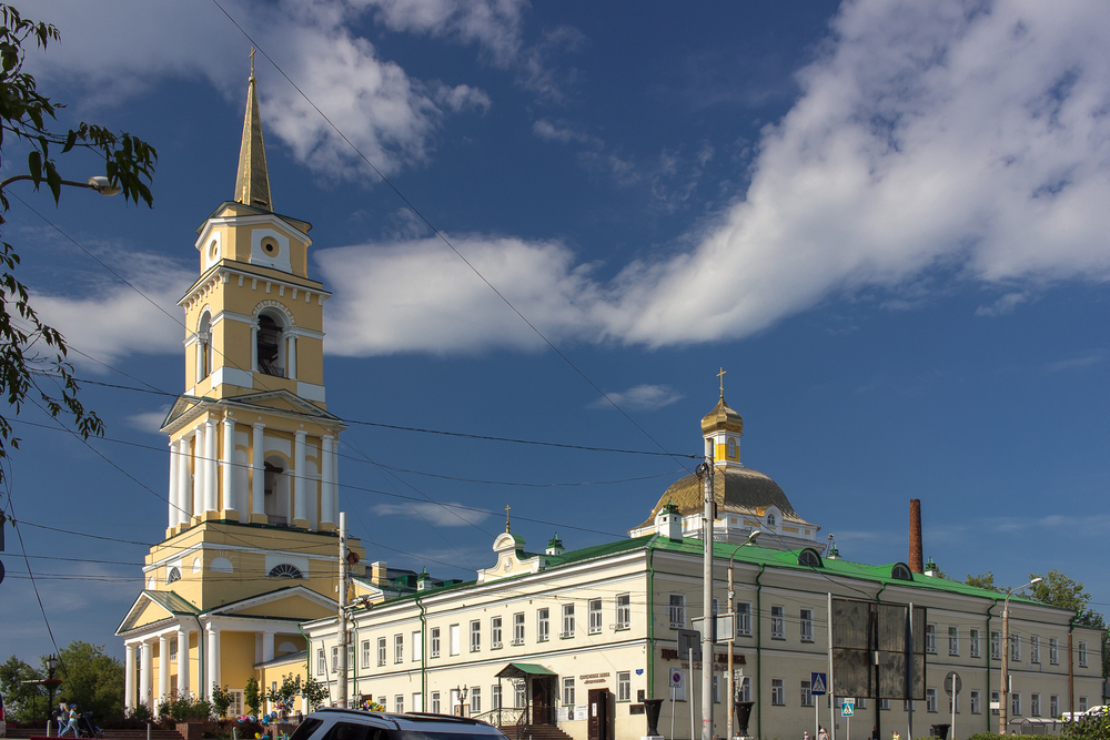 Куда поступить на бакалавриат по специальности "Лингвистика" в Перми