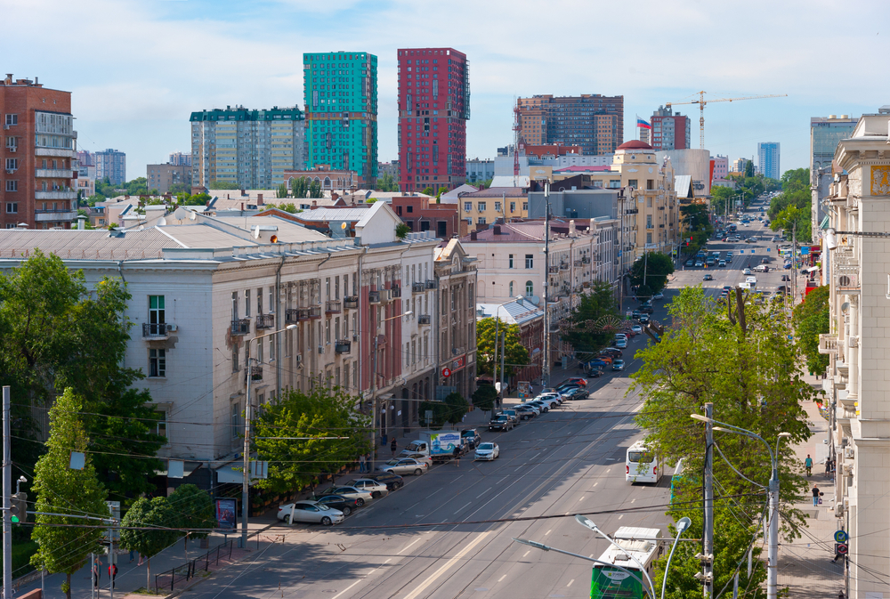 Где учиться на бакалавриате по специальности ""Бизнес-информатика" в Ростове-на-Дону
