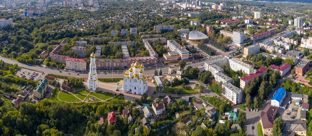 Куда поступить в Брянске по специальности "Математическое обеспечение и администрирование информационных систем"