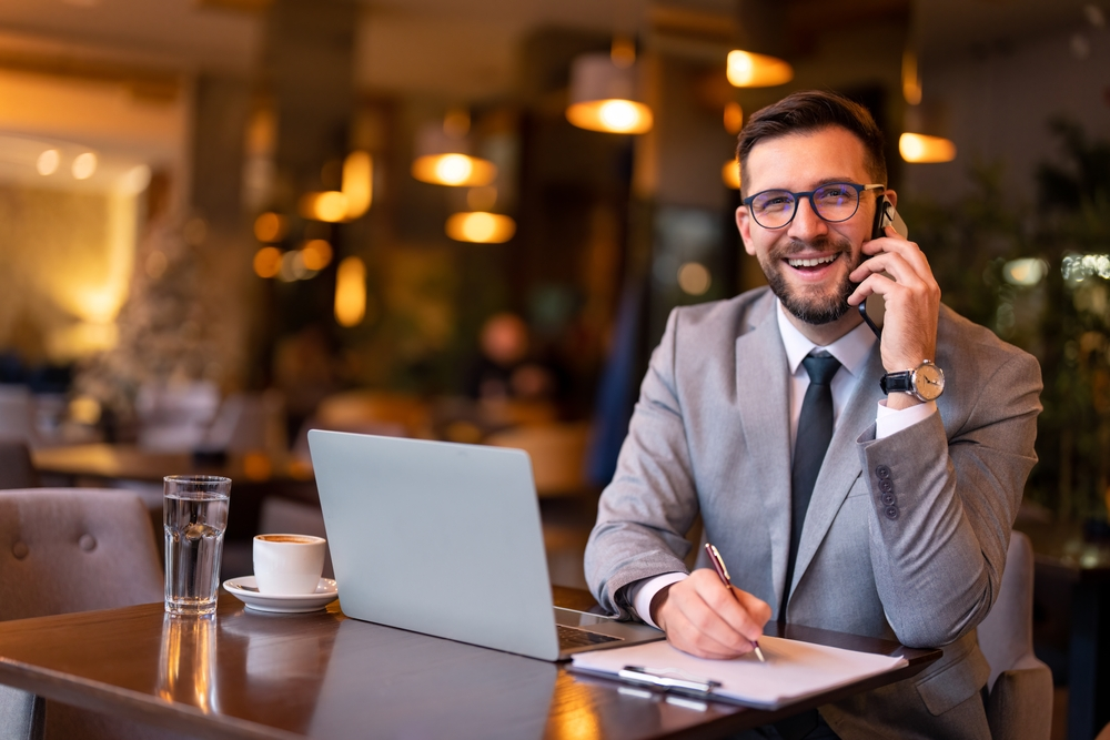 Ресторатор: твой путь в ресторанный бизнес