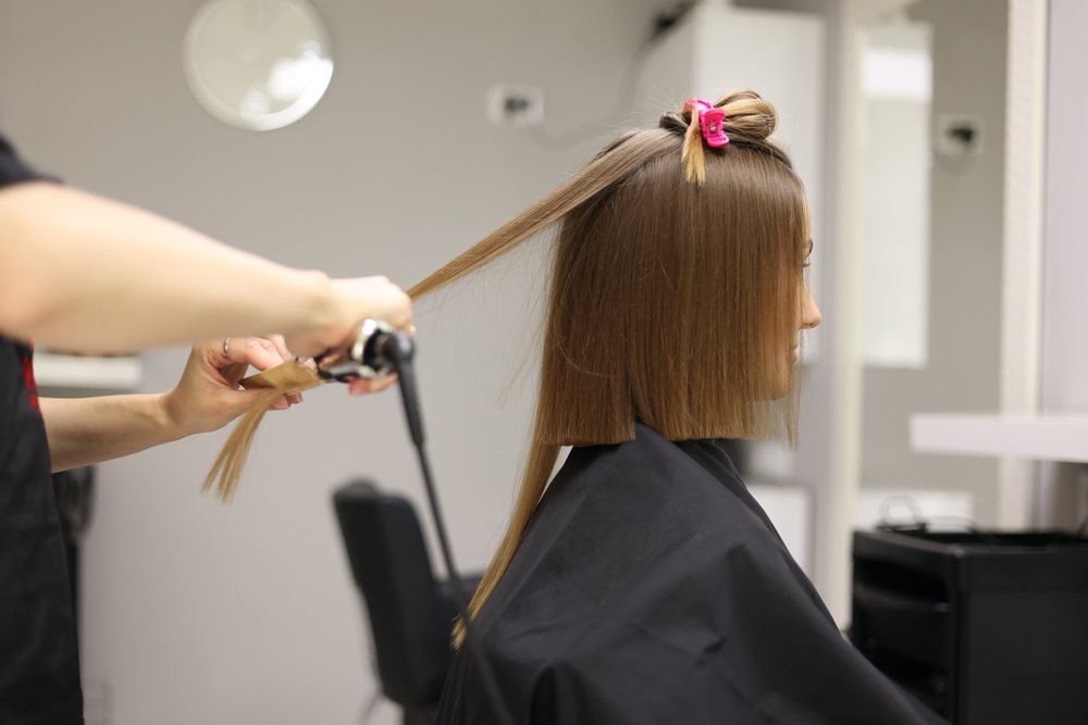 Парикмахер-модельер: особенности работы, навыки и путь от ученика до мастера высокого класса