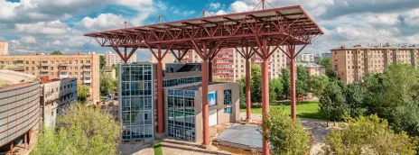 Высшая школа сценических искусств